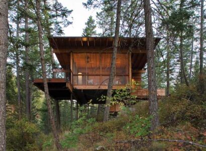 Tiny House: Off-Grid Cabin on Flathead Lake in Montana Image